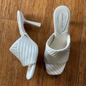 Antonio Melani Mules